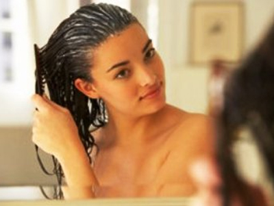 «Όχι» στο styling σε βρεγμένα μαλλιά