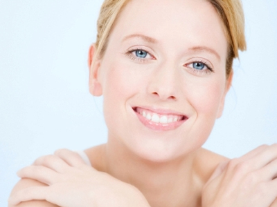 Ποιες συνήθειες βλάπτουν το δέρμα σου