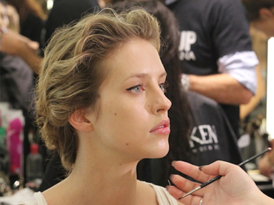 Μακιγιάζ κατευθείαν από την πασαρέλα!