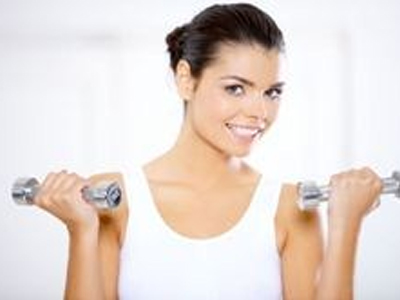 Ασκήσεις για σφιχτά και γραμμωμένα μπράτσα Ασκήσεις για σφιχτά και γραμμωμένα μπράτσα