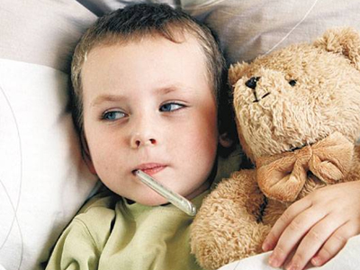 Τα συμπτώματα της ίωσης που πρέπει να σας ανησυχούν