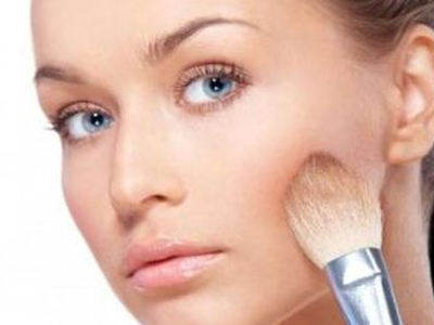 Φτιάξτε αρωματικό ρουζ με φυσικά υλικά!