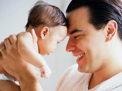 Μπαμπά, γεννάμε!