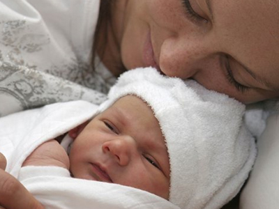 Η εμμηναρχή της μητέρας επηρεάζει το βάρος και το ύψος των απογόνων