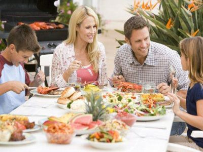 Ο αυστηρός γονεϊκός έλεγχος στην διατροφή του παιδιού έχει αποτέλεσμα