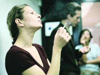 Αρτηριοσκλήρυνση εμφανίζουν οι έφηβοι παθητικοί καπνιστές