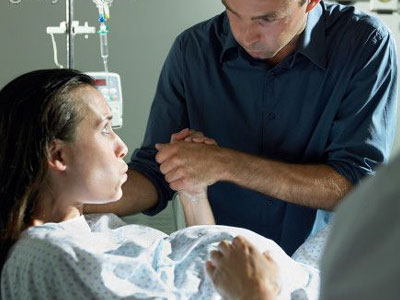 Ο σύντροφος στον τοκετό;