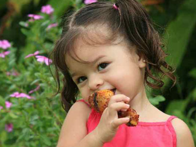 Πώς θα διατηρήσετε το μέτρο στην παιδική διατροφή