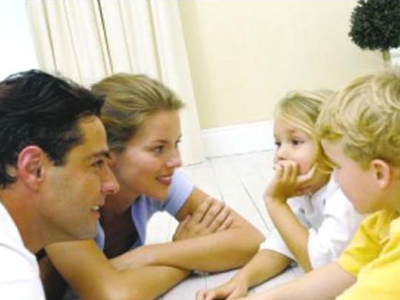 Την μαμά ή τον μπαμπά;