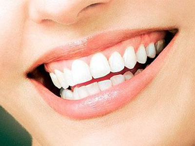 Φροντίδα για τα σιδεράκια των δοντιών