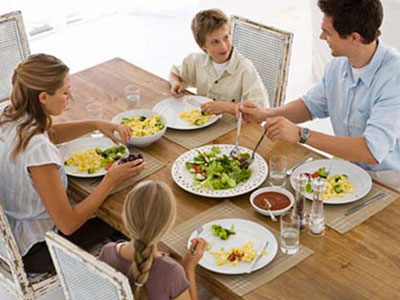 Τρεις χρυσοί κανόνες περί φαγητού, ύπνου και τηλεόρασης