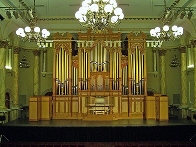 Διασκευάζοντας το «Ρέκβιεμ»