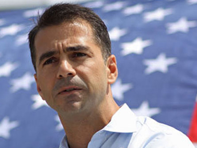 Οι ομογενείς που ρίχνονται στη μάχη για τη Γερουσία