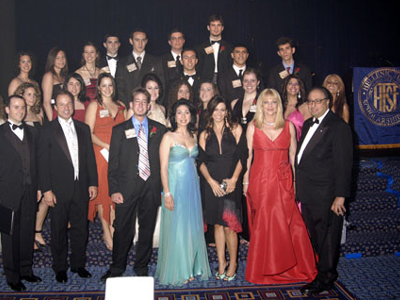 Gala υποτροφιών από την Hellenic Times