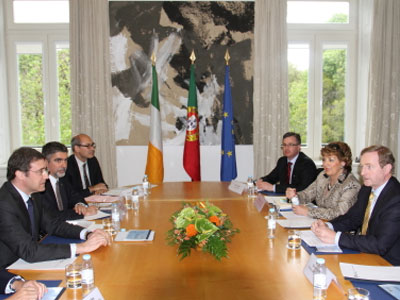 Τετ-α-τετ Κοέλιου – Κέννυ για την ανάπτυξη