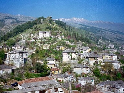 Οι Βορειοηπειρώτες τιμούν την 96η επέτειο της αυτονομίας τους