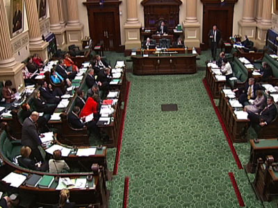 Ο αποχαιρετισμός ομογενούς βουλευτή που συγκλόνισε