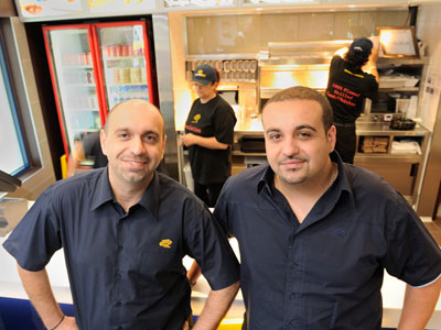 Παγκοσμιοποίηση και στο σουβλάκι μέσω της ομογένειας