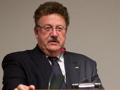 Τη δουλειά που κάνουν στην Ελλάδα 3000 άτομα στη Γερμανία την κάνουν 1000