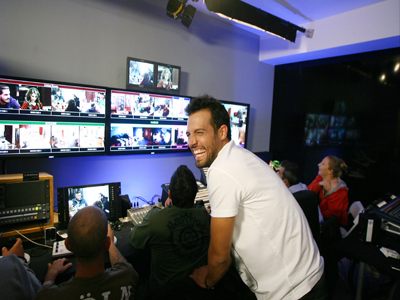 Όπου φύγει φύγει;