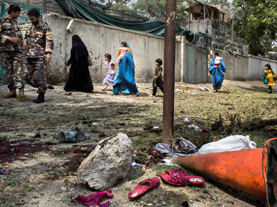 Εκρήξεις και πυροβολισμοί τώρα στην Καμπούλ