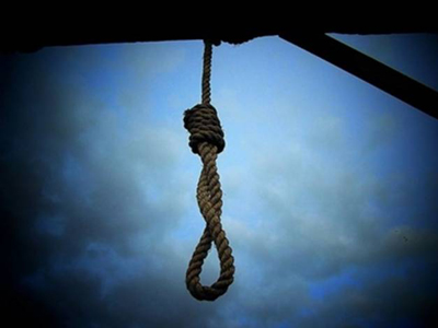 Βρέθηκε απαγχονισμένος στην αποθήκη του