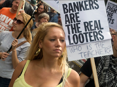 Γαλλία: Κουρεύουν τα οικογενειακά επιδόματα