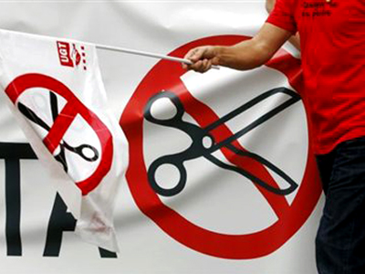 Ποιές πολυεθνικές ζήτησαν από το «Ανάπτυξης» μισθούς 300 ευρώ