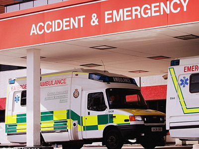 Ο βρετανικός «καύσωνας» στέλνει στα νοσοκομεία μισό εκατομμύριο