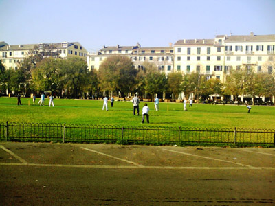 Πλήθος «περίεργων αντικειμένων» στο σπίτι του προπονητή