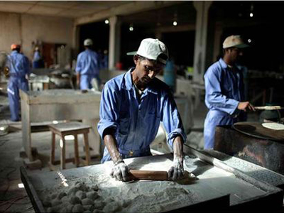 Στο στόχαστρο η ανασφάλιστη εργασία