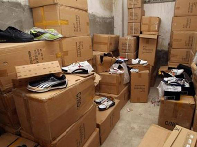 Αθήνα: Έλεγχοι σε εξέλιξη αποκαλύπτουν χιλιάδες προϊόντα-μαϊμού