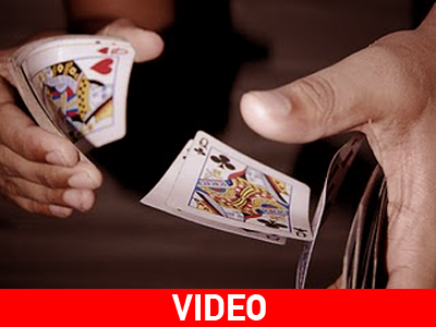 Eδώ παπάς-εκεί παπάς – πού είν’ ο Μαριάς;