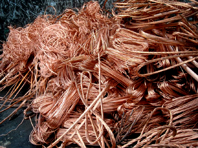 Θεσσαλονίκη: Έκλεβε καλώδια και κουφώματα