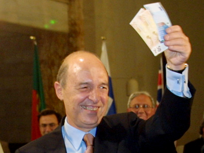 Ο Σημίτης μιλάει στο Μαρόκο για την κρίση