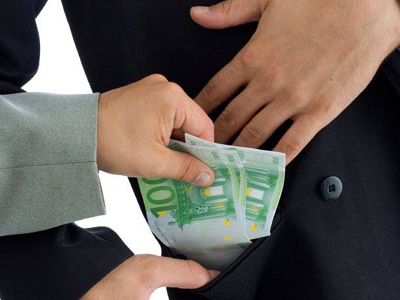 Η Δικαιοσύνη «πλησιάζει» τους επίορκους δημοσίους υπαλλήλους