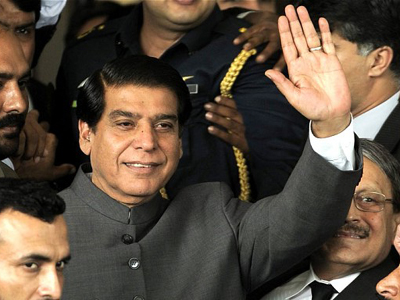 Πακιστάν: Γιορτάζουν το ότι δεν έγινε πραξικόπημα…