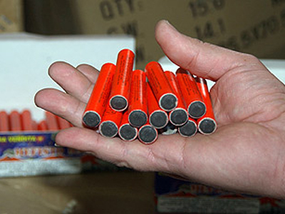 Ηράκλειο: Διακινούσε οπλισμό με κούριερ…