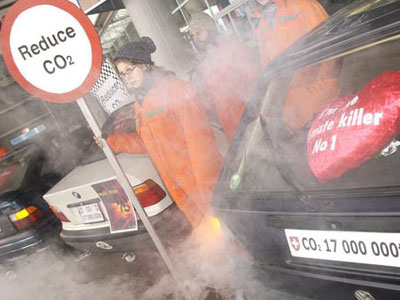 Μείωση CO2 και στα επαγγελματικά ζητά η Κομισιόν