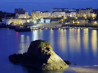 Σε κίνδυνο οι ακτές της Αγγλίας και της Ουαλίας