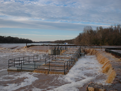 “Βούλιαξε” ποταμός στην Κολομβία
