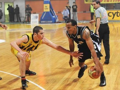 Στον Ηλυσιακό ο Ουίλιαμ Χάτσερ