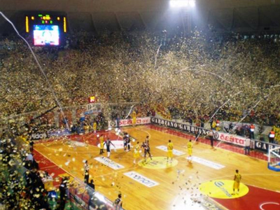 Με καθυστέρηση άρχισε το Άρης-ΠΑΟΚ