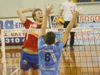 Βόλεϊ: «Διπλό» στη Σύρο για τη Λαμία