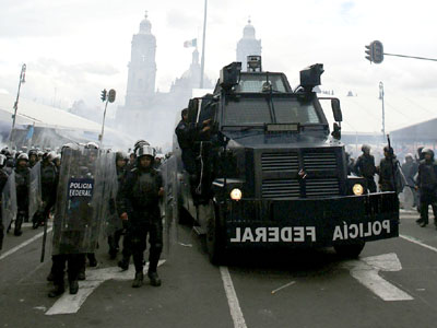 Μεξικό: Σοβαρά επεισόδια διαδηλωτών και αστυνομίας