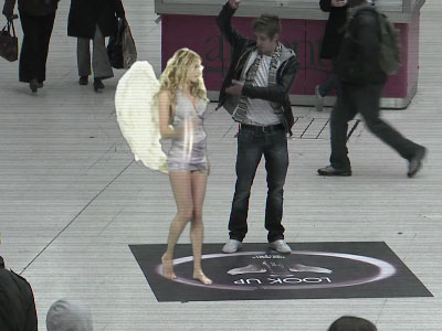 Τεχνολογία με κέφι: ένας άγγελος εμφανίζεται δίπλα σας