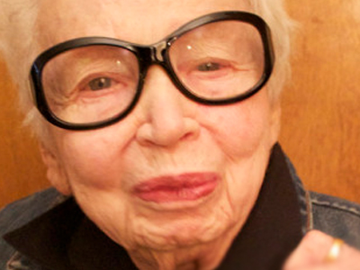 Ηλικιωμένη blogger φθάνει στα ευπώλητα της Amazon