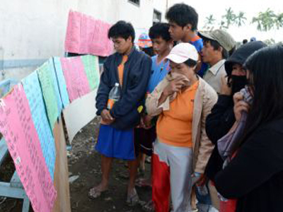 Ακόμα μετράνε νεκρούς στις Φιλιππίνες από τον τυφώνα Μπόφα Ακόμα μετράνε νεκρούς στις Φιλιππίνες από τον τυφώνα Μπόφα