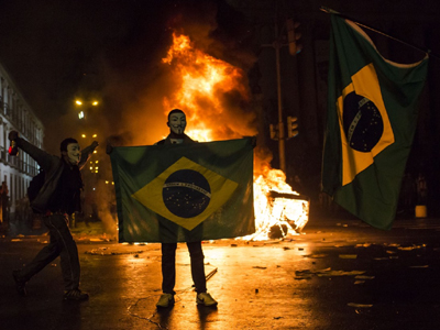 Άλλη μία νύχτα ταραχών στην Βραζιλία