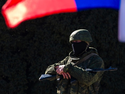 Κριμαία: Οι ρωσικές στρατιωτικές δυνάμεις κατέλαβαν και άλλη ουκρανική βάση Κριμαία: Οι ρωσικές στρατιωτικές δυνάμεις κατέλαβαν και άλλη ουκρανική βάση